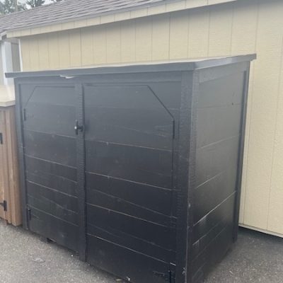 Custom Jumbo Oscar Garbage Can Shed [Clearance]